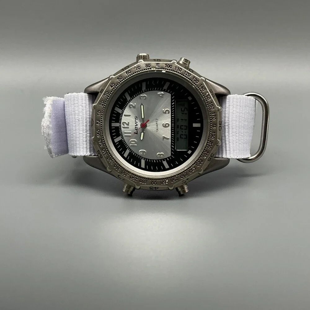 Levis hour watch